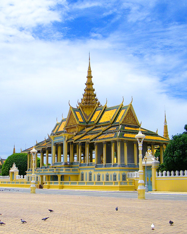 Siem Reap + Phnom Penh Package