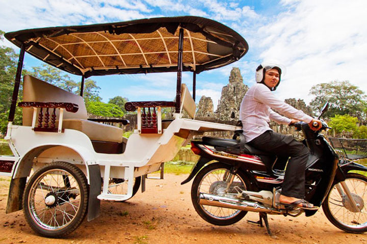 TukTuk Rental 4 Seaters